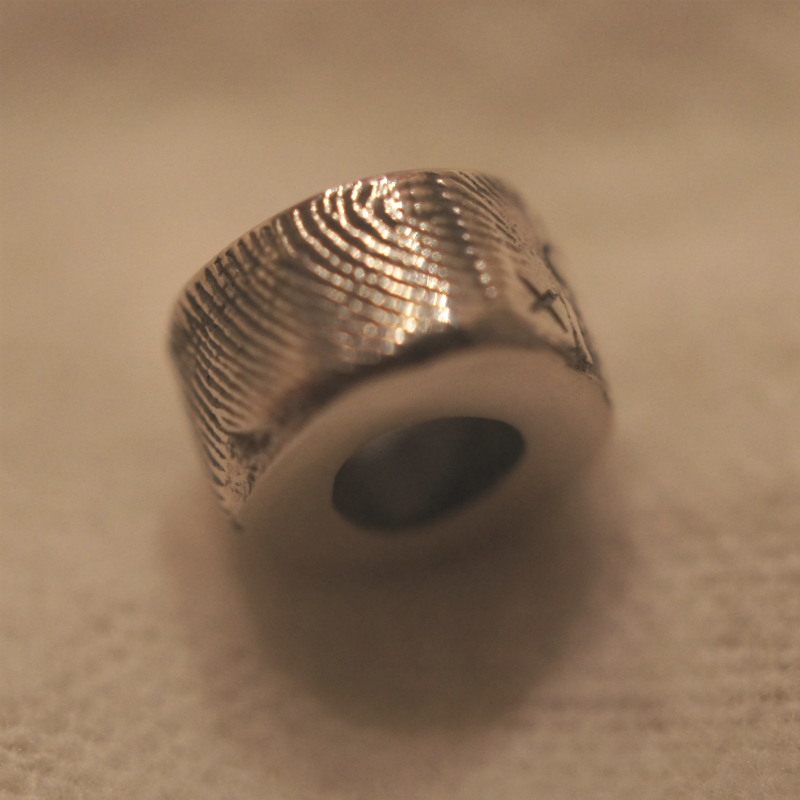 fingerprint bead
